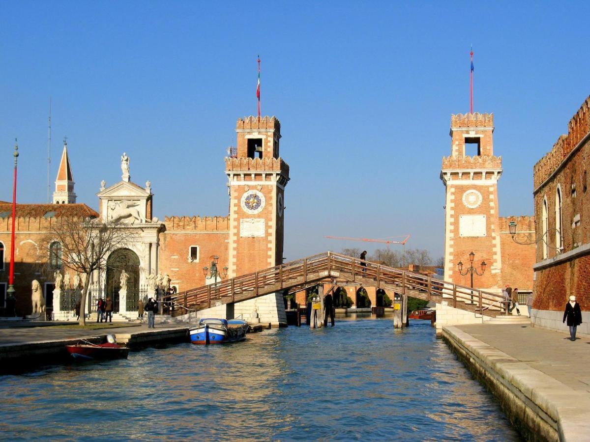 Residence Castello Venezia Exterior foto